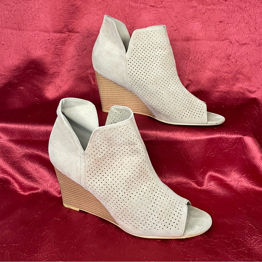 TG open toe short boot, light tan